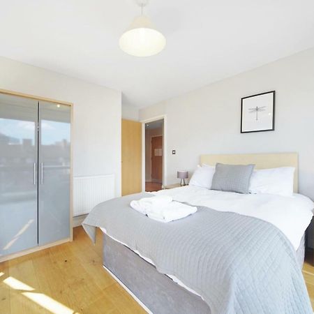 2 Bed Executive Penthouse Near Liverpool Street Free Wifi By City Stay Aparts Londra Exterior foto