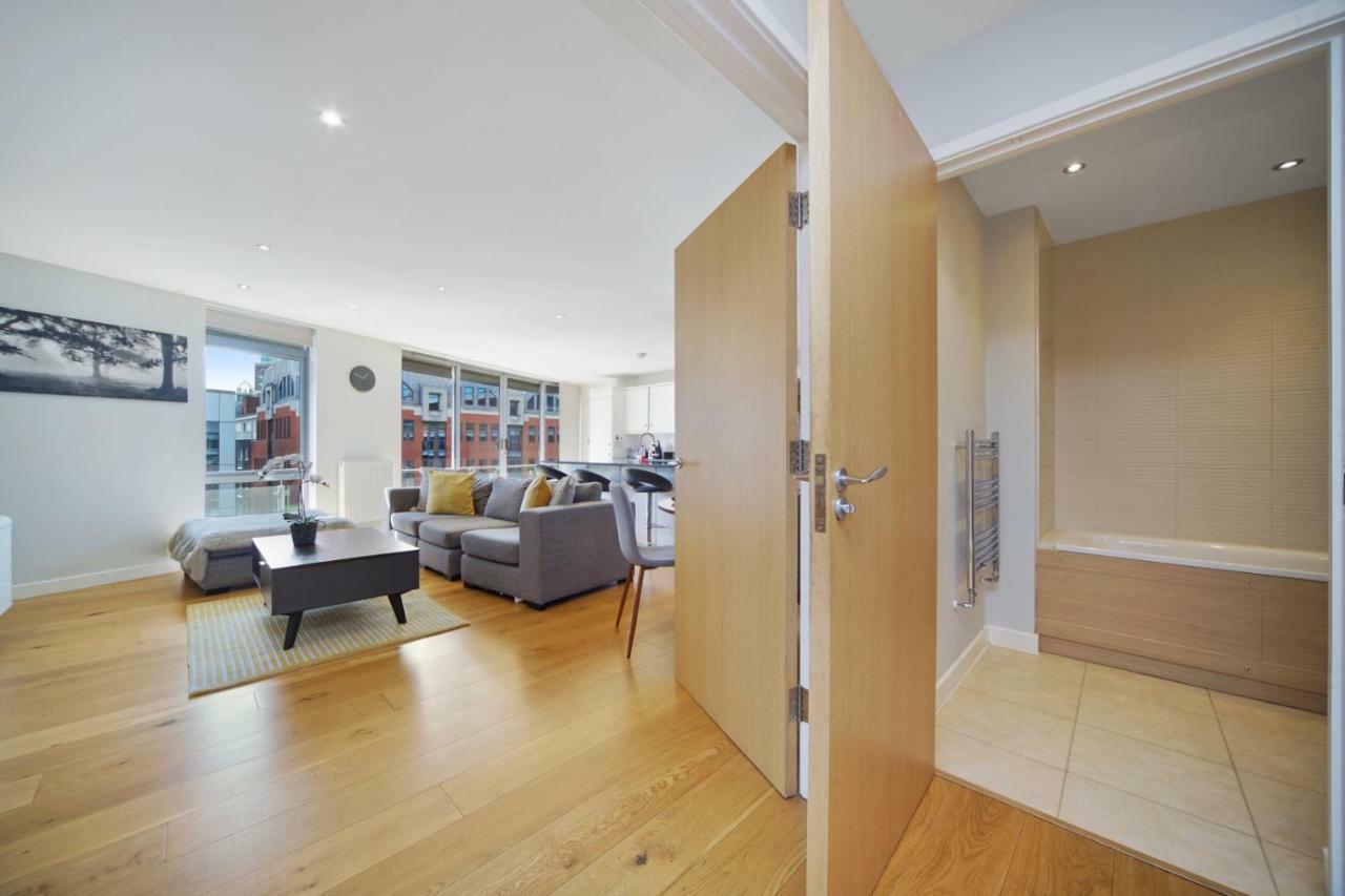 2 Bed Executive Penthouse Near Liverpool Street Free Wifi By City Stay Aparts Londra Exterior foto